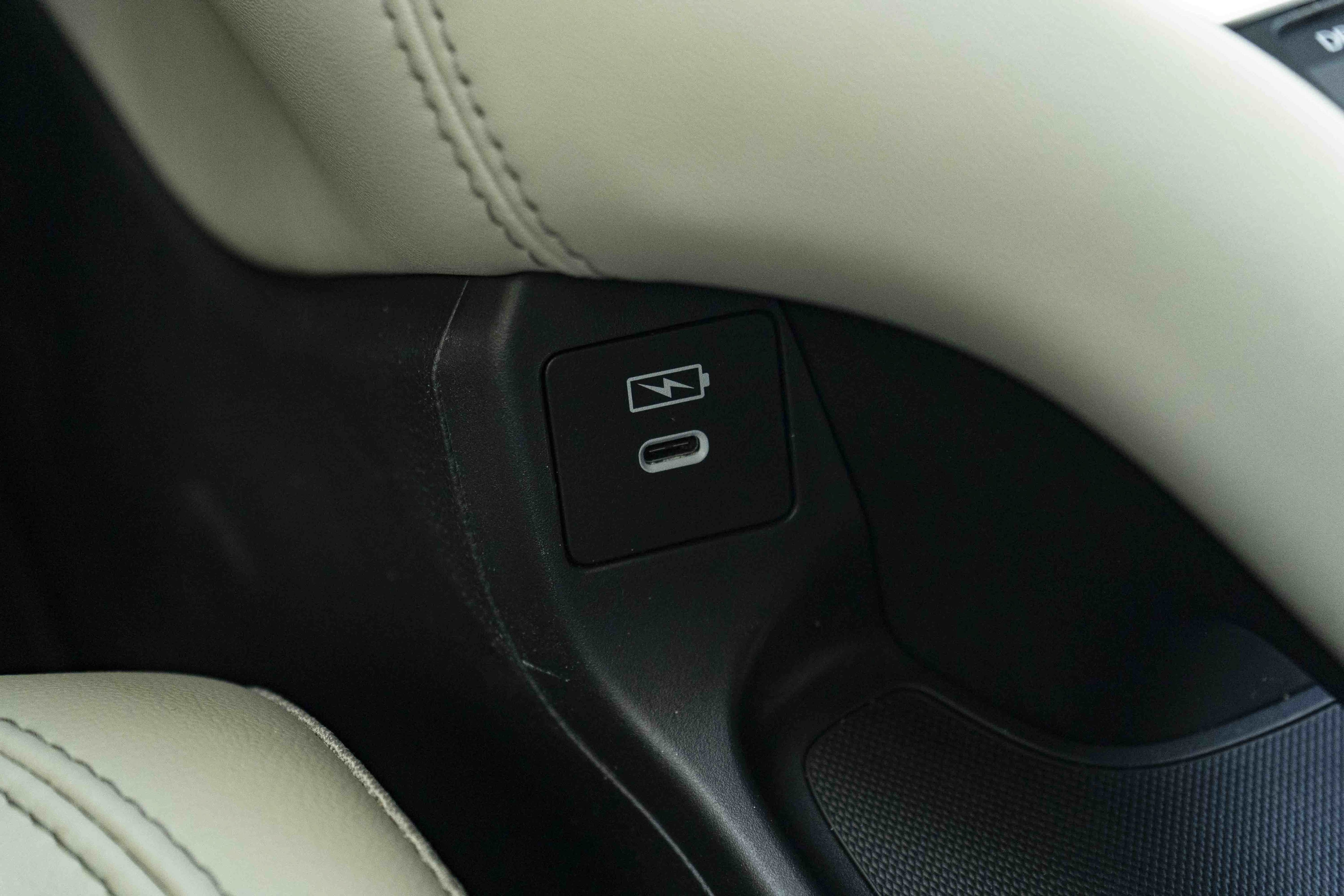 Used 2027 Honda HR-V EX-L image 35