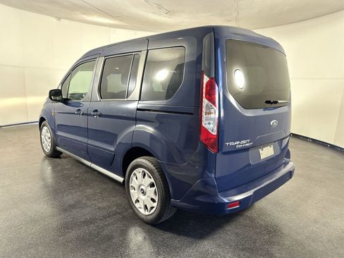 Used 2016 Ford Transit Connect XLT image 6