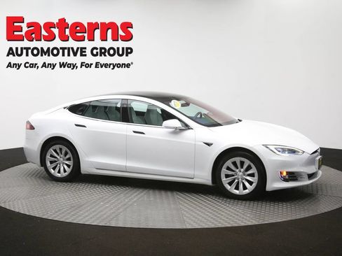 Used 2018 Tesla Model S 75D AWD/4WD image 31