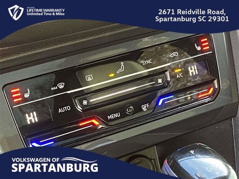 Used 2024 Volkswagen Tiguan SE R-Line image 29