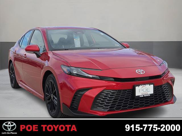 Certified 2025 Toyota Camry SE FWD image 1