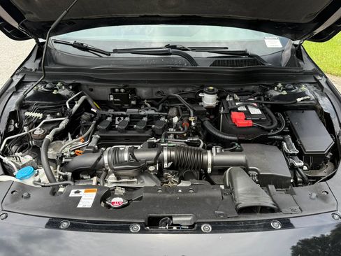 Used 2021 Honda Accord Sport image 12