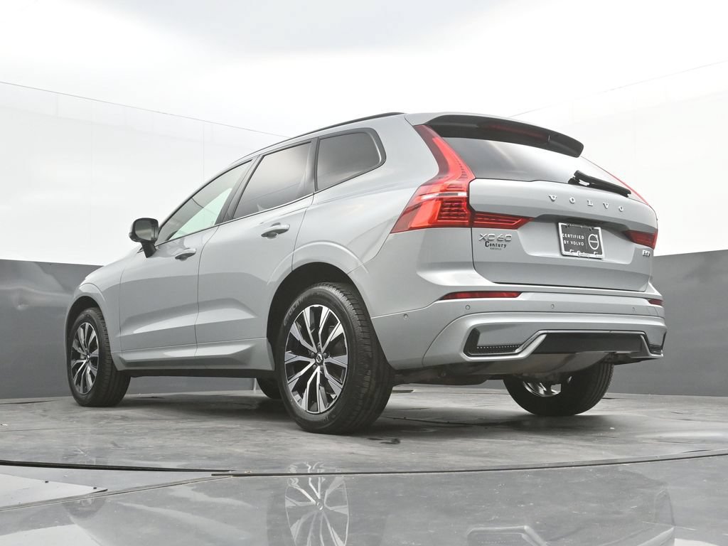 Certified 2024 Volvo XC60 B5 Plus AWD/4WD image 24