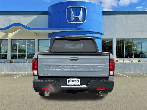 New 2025 Honda Ridgeline Sport+ image 3