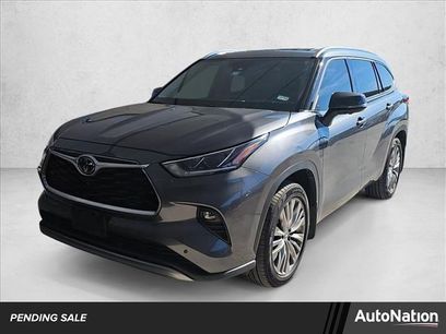 Used 2023 Toyota Highlander Platinum