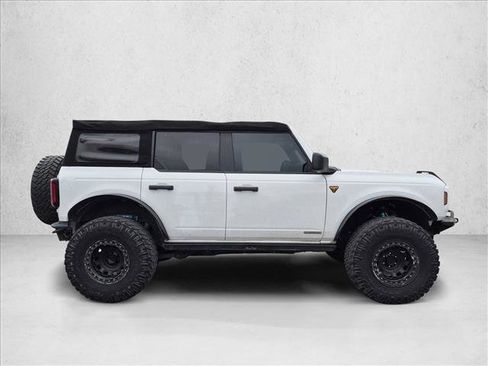 Used 2022 Ford Bronco Badlands AWD/4WD image 4