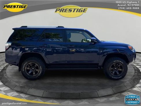 Used 2016 Toyota 4Runner Trail AWD/4WD image 4