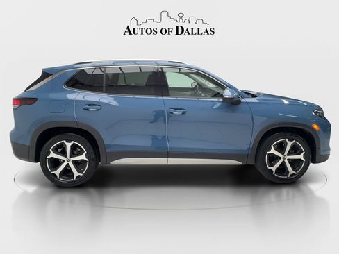 Used 2025 Volkswagen Tiguan SE w/ Panoramic Sunroof Package FWD image 6
