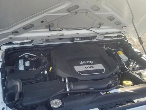 Used 2015 Jeep Wrangler Sport w/ Quick Order Package 24S image 31