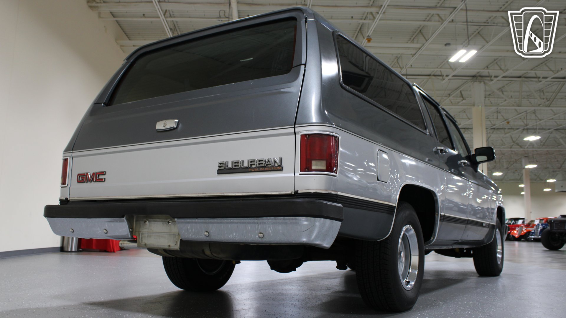 Used 1990 GMC Suburban 2WD image 33