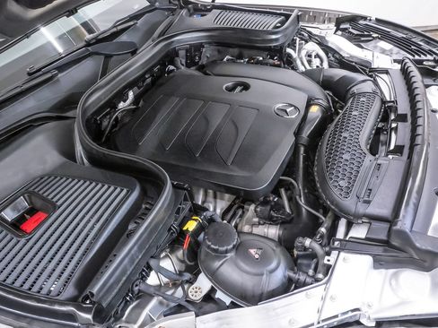 Used 2021 Mercedes-Benz GLC 300 image 36