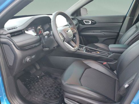 Certified 2025 Jeep Compass Latitude w/ Altitude Special Edition image 18