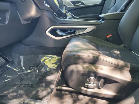 New 2026 Jaguar F-PACE R-Dynamic S image 13