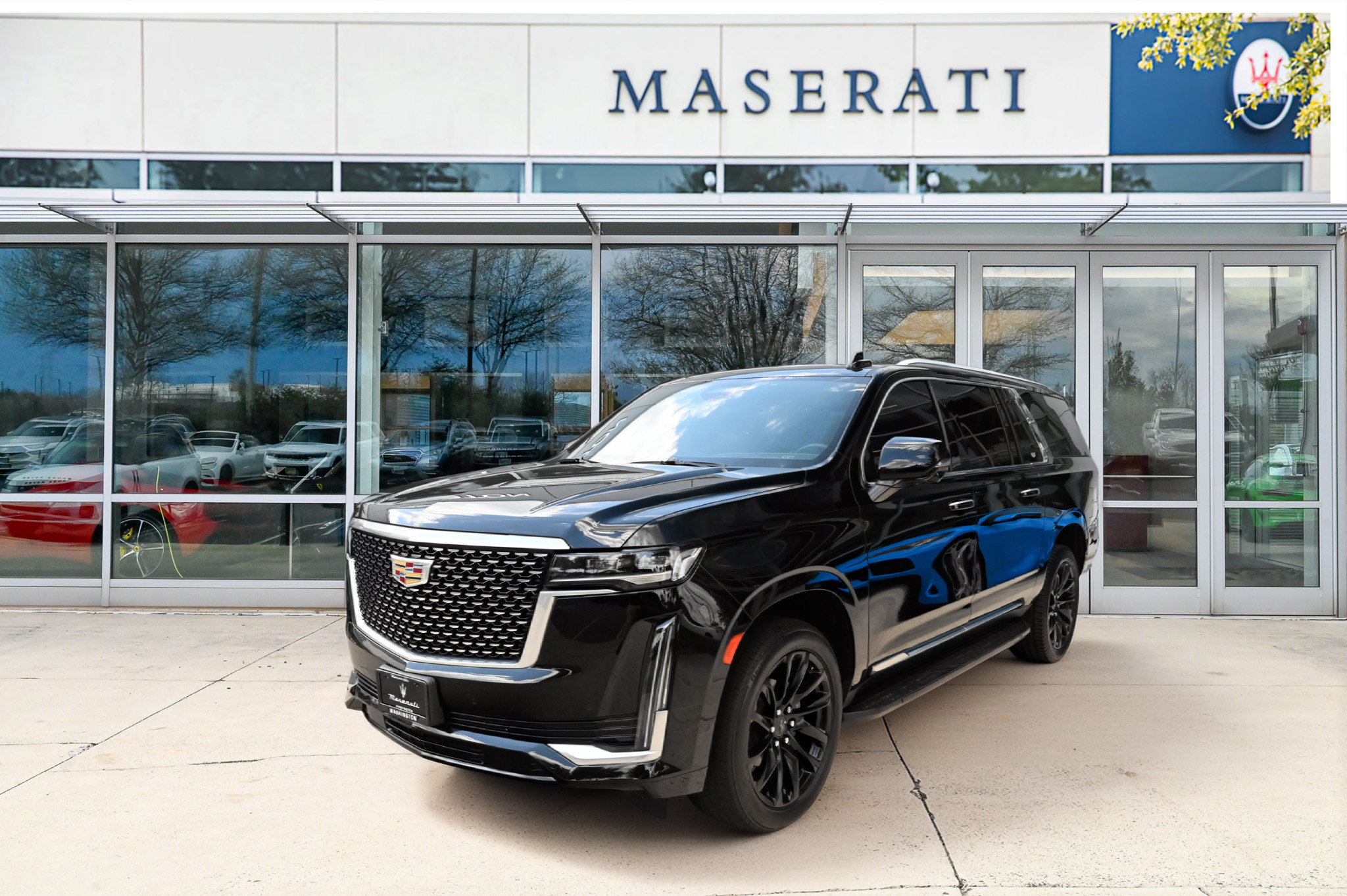 Used 2021 Cadillac Escalade ESV Premium Luxury AWD/4WD image 1