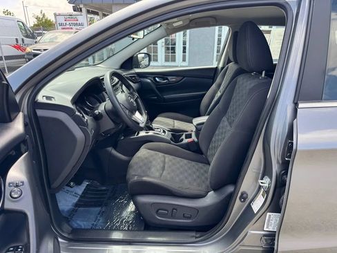 Used 2017 Nissan Rogue Sport SV FWD image 15