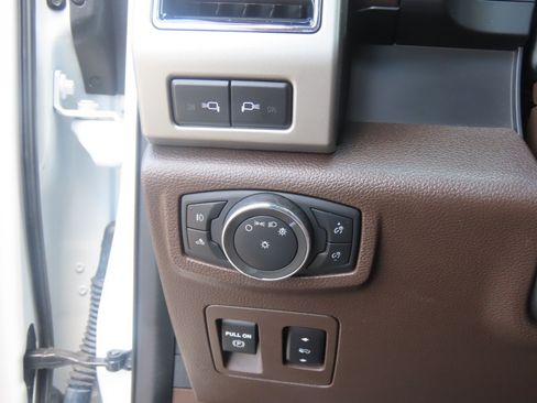 Certified 2020 Ford F150 King Ranch w/ Equipment Group 601A Luxury AWD/4WD image 25