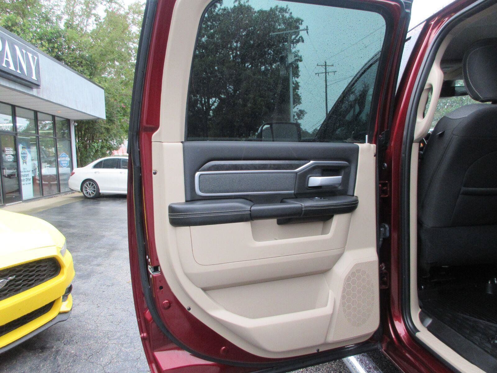 Used 2020 RAM 2500 Big Horn w/ Level 1 Equipment Group AWD/4WD image 16