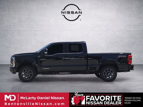 Used 2024 Ford F250 Lariat w/ Lariat Ultimate Package AWD/4WD image 3