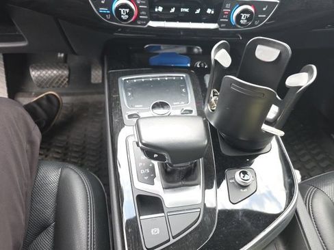 Used 2019 Audi Q7 3.0T Premium Plus AWD/4WD image 13