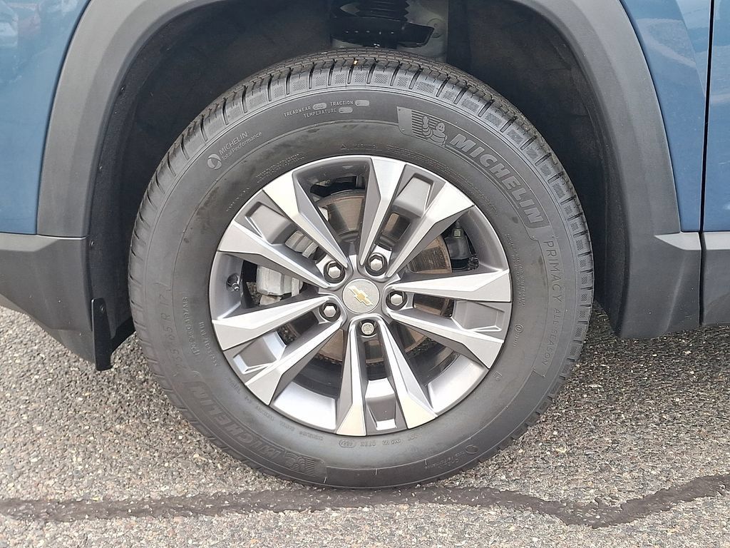 Certified 2025 Chevrolet Equinox LT AWD/4WD image 12