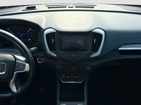 Used 2020 GMC Terrain SLE w/ Driver Convenience Package FWD image 18