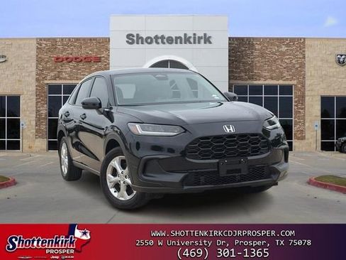 Used 2024 Honda HR-V LX image 1