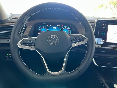 New 2026 Volkswagen Atlas SE FWD image 19