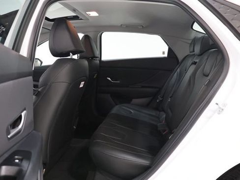 Used 2024 Hyundai Elantra Limited FWD image 29