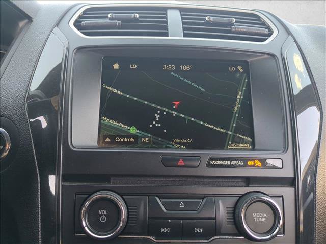Used 2017 Ford Explorer XLT w/ Equipment Group 201A FWD image 13