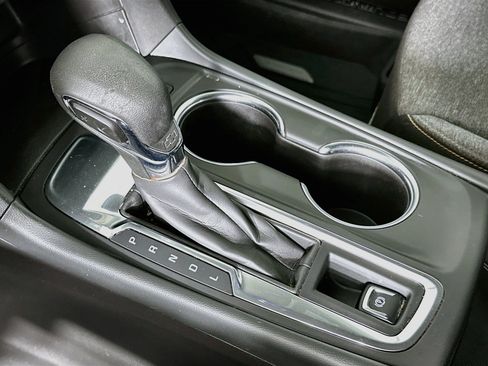 Used 2024 Chevrolet Equinox LT w/ LPO, Floor Liner Package FWD image 23