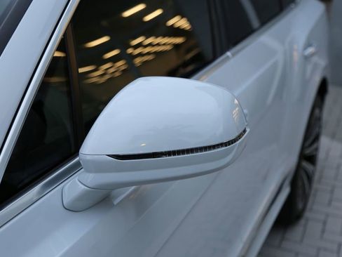 Used 2021 Bentley Bentayga image 72