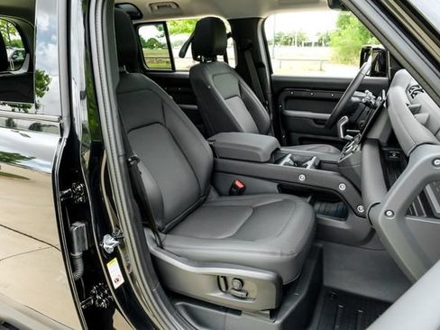 Used 2026 Land Rover Defender 110 S AWD/4WD image 47
