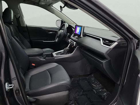 Certified 2025 Toyota RAV4 XLE Premium FWD image 14