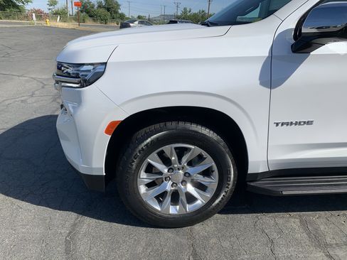 Used 2024 Chevrolet Tahoe Premier AWD/4WD image 9