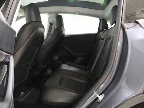 Used 2023 Tesla Model Y Long Range image 26