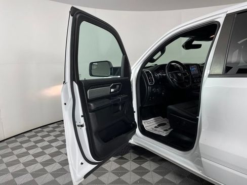 Used 2022 RAM 1500 Big Horn AWD/4WD image 18