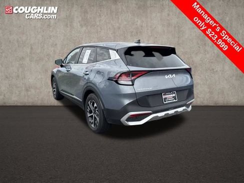 Used 2025 Kia Sportage EX FWD image 16