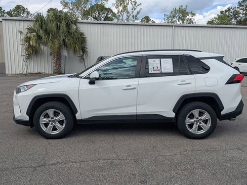 Used 2020 Toyota RAV4 XLE image 7
