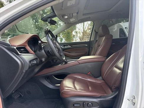 Used 2018 Buick Enclave Avenir w/ Avenir Technology Package FWD image 12