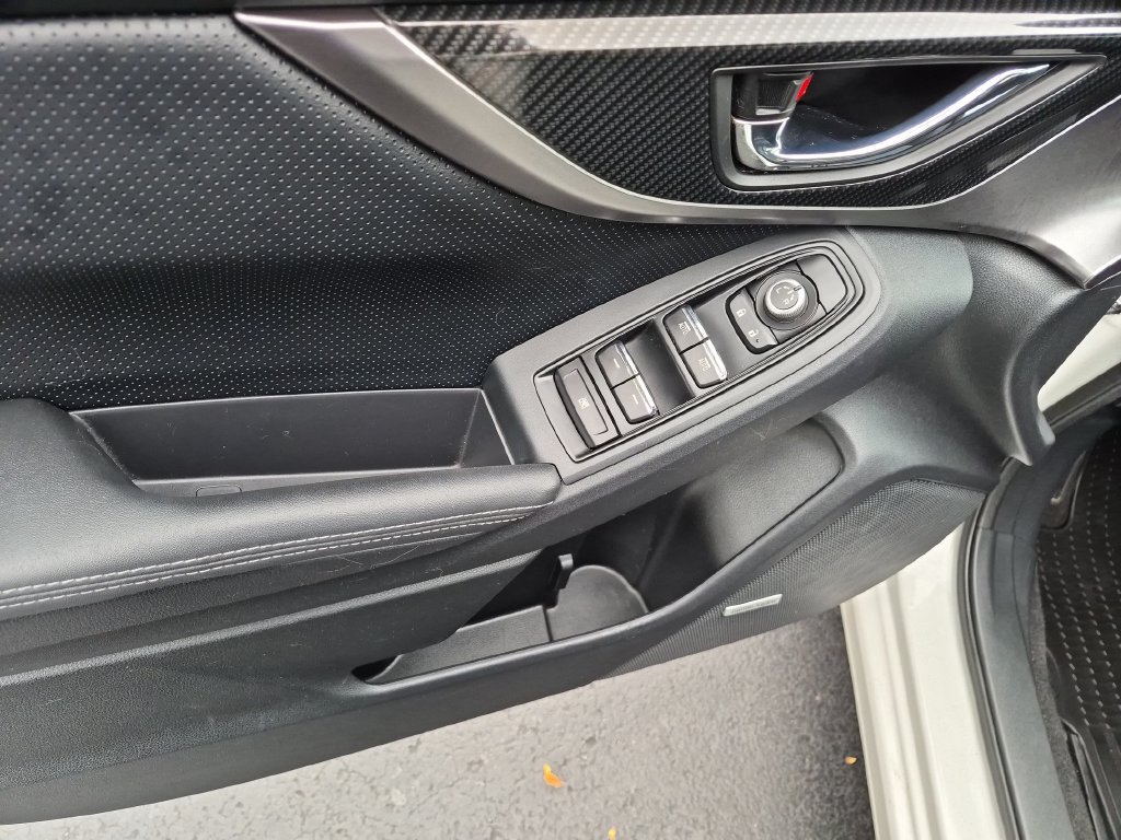 Used 2017 Subaru Impreza 2.0i Limited AWD/4WD image 16