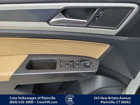 Certified 2022 Volkswagen Atlas Cross Sport SE w/ Panoramic Sunroof Package image 39