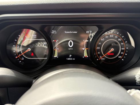 Used 2025 Jeep Wrangler Unlimited Sport AWD/4WD image 11