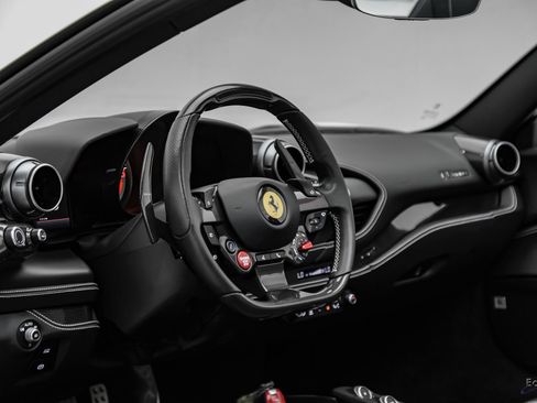 Used 2022 Ferrari F8 Tributo RWD image 55