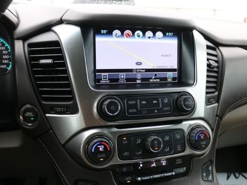 Used 2017 Chevrolet Suburban Premier image 2