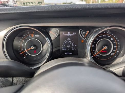 Used 2022 Jeep Gladiator Sport w/ Trailer Tow Package AWD/4WD image 15