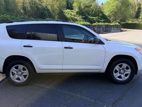 Used 2012 Toyota RAV4 4WD w/ Value Pkg image 6