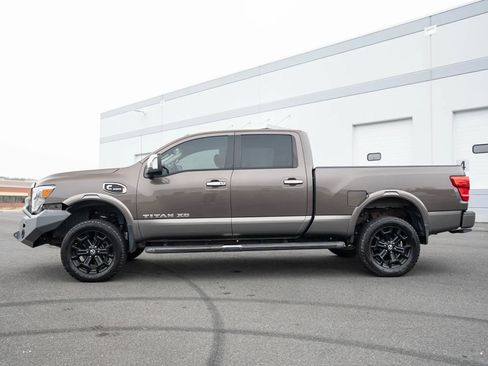 Used 2018 Nissan Titan Platinum Reserve w/ Platinum Utility Package AWD/4WD image 3