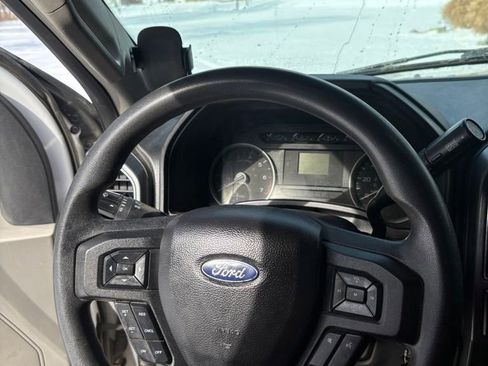 Used 2018 Ford F150 XLT image 3