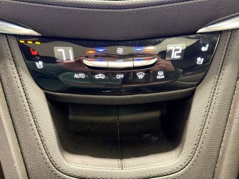 Certified 2025 Cadillac XT5 Premium Luxury image 17