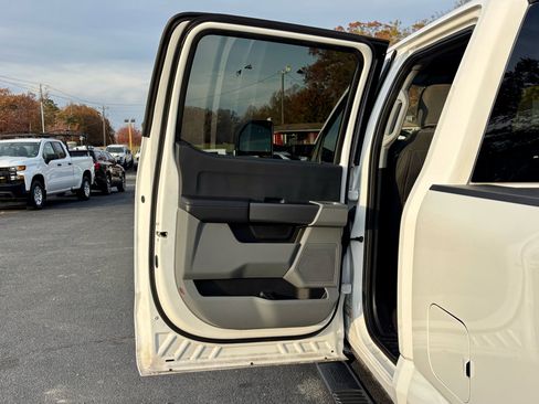 Used 2025 Ford F350 XLT image 16